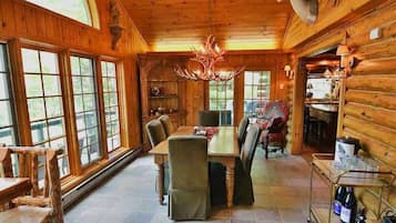 Rumah, Beberapa Tempat Tidur, patio (Birch Haven) | Tempat makan