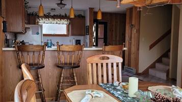 Condo, Multiple Beds, Patio (Cable Townhome #3) | Dining