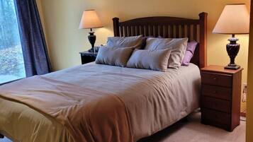 Condo, Multiple Beds, Patio (Cable Townhome #3) | 3 bedrooms, bed sheets