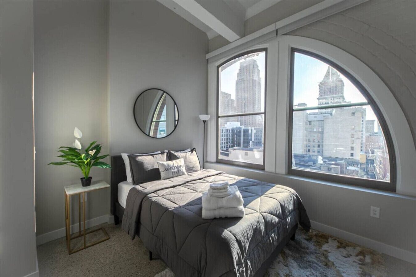 1 bedroom, desk, iron/ironing board, WiFi