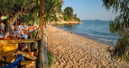 Orsiida Seaside Cottage K Gatzea