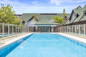 Beheizter Pool