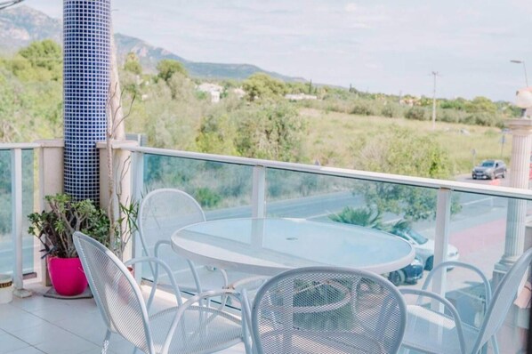 Outdoor dining - Apartment - Sleeps6 - Pool - Seaview - Petfriendly (Alcanar)