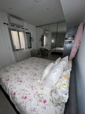 2 bedrooms, iron/ironing board, free WiFi, bed sheets - Appartement Calm,proche du la mer et Centre Ville (Nice)