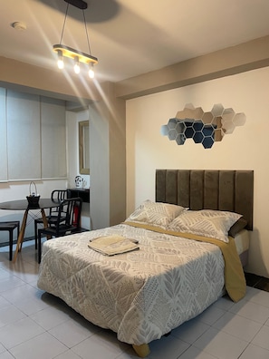 1 bedroom, iron/ironing board, WiFi, bed sheets
