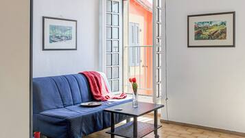 Studio 4 personnes - 1 coin nuit | 1 bedroom, free WiFi, bed sheets