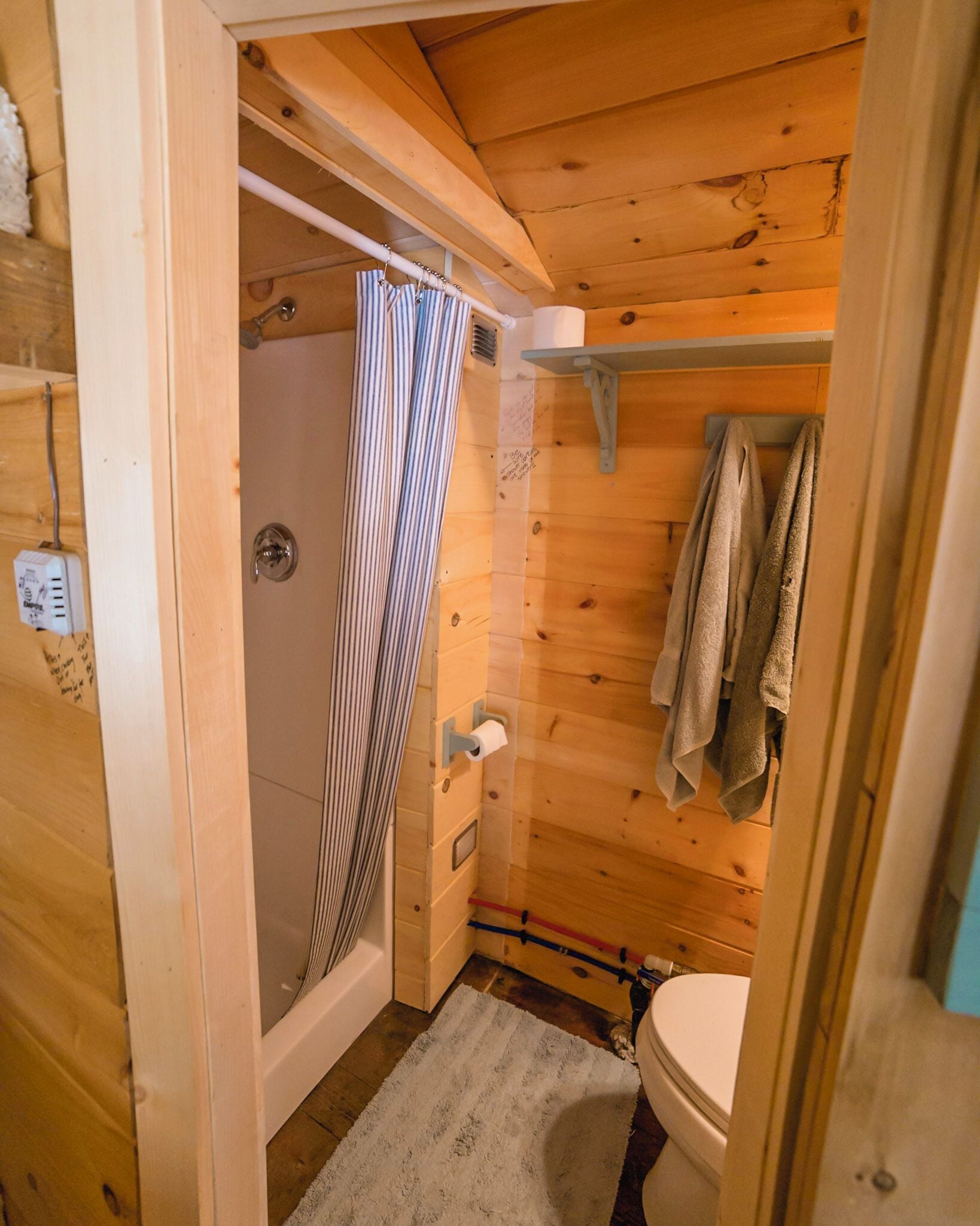 Dusche, Handtücher, Seife, Shampoo