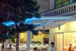 Outdoor dining - Shenzhen Xiyong Sanke Xiaoshu Homestay (Shenzhen)