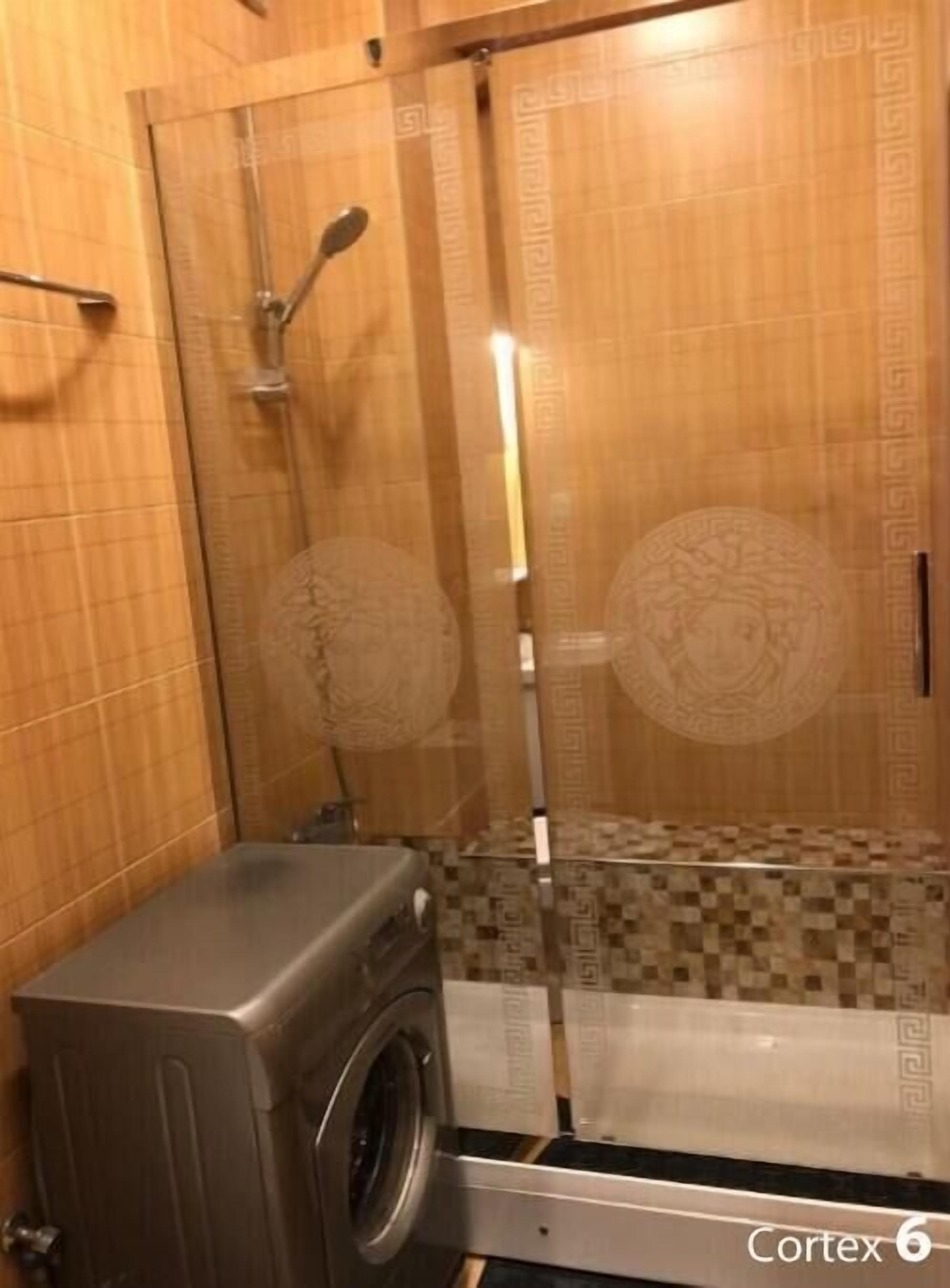 Dusche, Haartrockner, Bidet, Handtücher