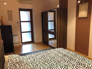 2 soverom, strykejern/-brett, wi-fi og sengetøy