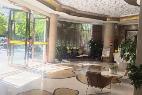 Chuxiong Xiongqi Hotel