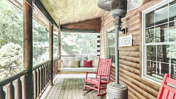 House (4 Bedrooms) | Property amenity