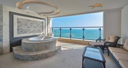 DoubleTree by Hilton Sanya Bay