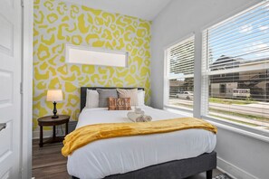2 bedrooms, desk, iron/ironing board, free WiFi