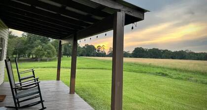 Casa de Campo-Tiny Home with Open Field View for Sunsets and Stargazing