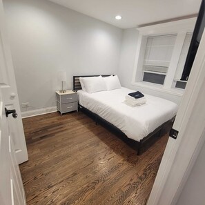 2 bedrooms, iron/ironing board, free WiFi, bed sheets - Cozy 2-bedroom apartment in welcoming Chicago in the Wicker Park area (Chicago)