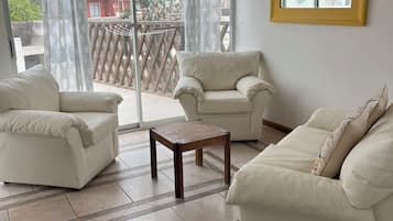 Family Chalet | Living area | Ping pong