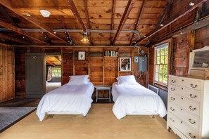 3 quartos, escrivaninha, Wi-Fi, roupa de cama