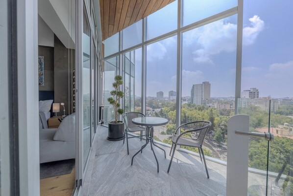 Balcony - Icon Cibeles heart of La Roma (Mexico City)