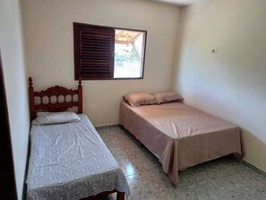 4 Schlafzimmer, Schreibtisch, WLAN, Bettwäsche