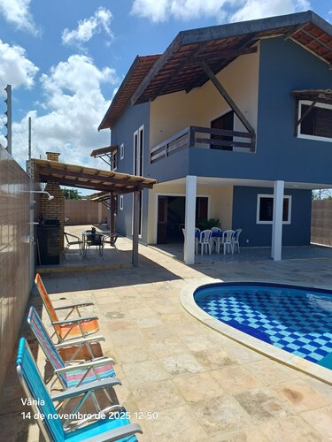 Leve toda a sua família a este ótimo lugar com muito espaço para se divertir. 

