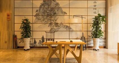 Soaring Dragon Tea Culture Hotel (Hanzhong High-speed Railway Station Wanbang Flagship)