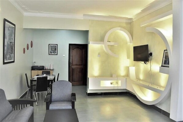 Interior - Entebbe Virtue Residence bnb, wifi, airport pckup (Entebbe)