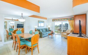 Smart TV - Fort Lauderdale Beach Resort 1 Bedroom Suite; RATES ARE NEGOTIABLE!!! (Fort Lauderdale)