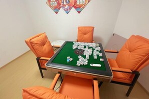 Spielezimmer