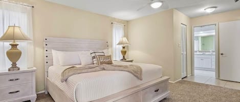 2 bedrooms, desk, iron/ironing board, free WiFi