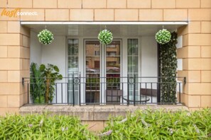 Exterior detail - City Centre Apartment with 2 Private Car Spaces (Edinburgh)
