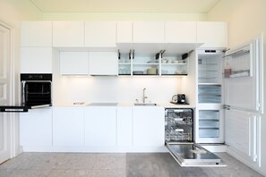 Apartment, 2 Bedrooms, Patio, Garden View | Interior - Luxury Central Suite Garden in Lugano (Lugano)