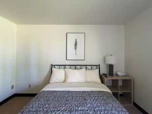 Studiosvit Superior - 1 queensize-säng - icke-rökare - kök | Mörkläggningsgardiner, gratis wi-fi och sängkläder