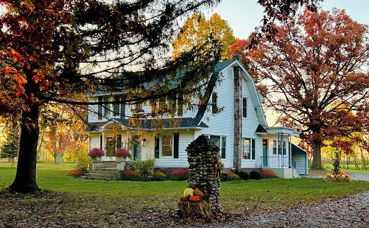 Welcome to The Three Lakes Farmhouse!