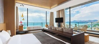 Dali Hidden in the Clouds Lake View Hotel