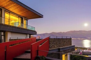 Interior - Dali Hidden in the Clouds Lake View Hotel (Dali)