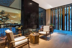 Lobby lounge - Dali Hidden in the Clouds Lake View Hotel (Dali)