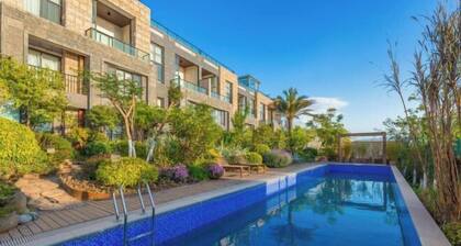 Dali Hidden in the Clouds Lake View Hotel