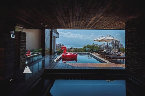 Interior - Dali Hidden in the Clouds Lake View Hotel (Dali)