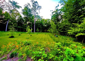 Property grounds - Modern Home in Gardiner NY - Hudson Valley (Gardiner)