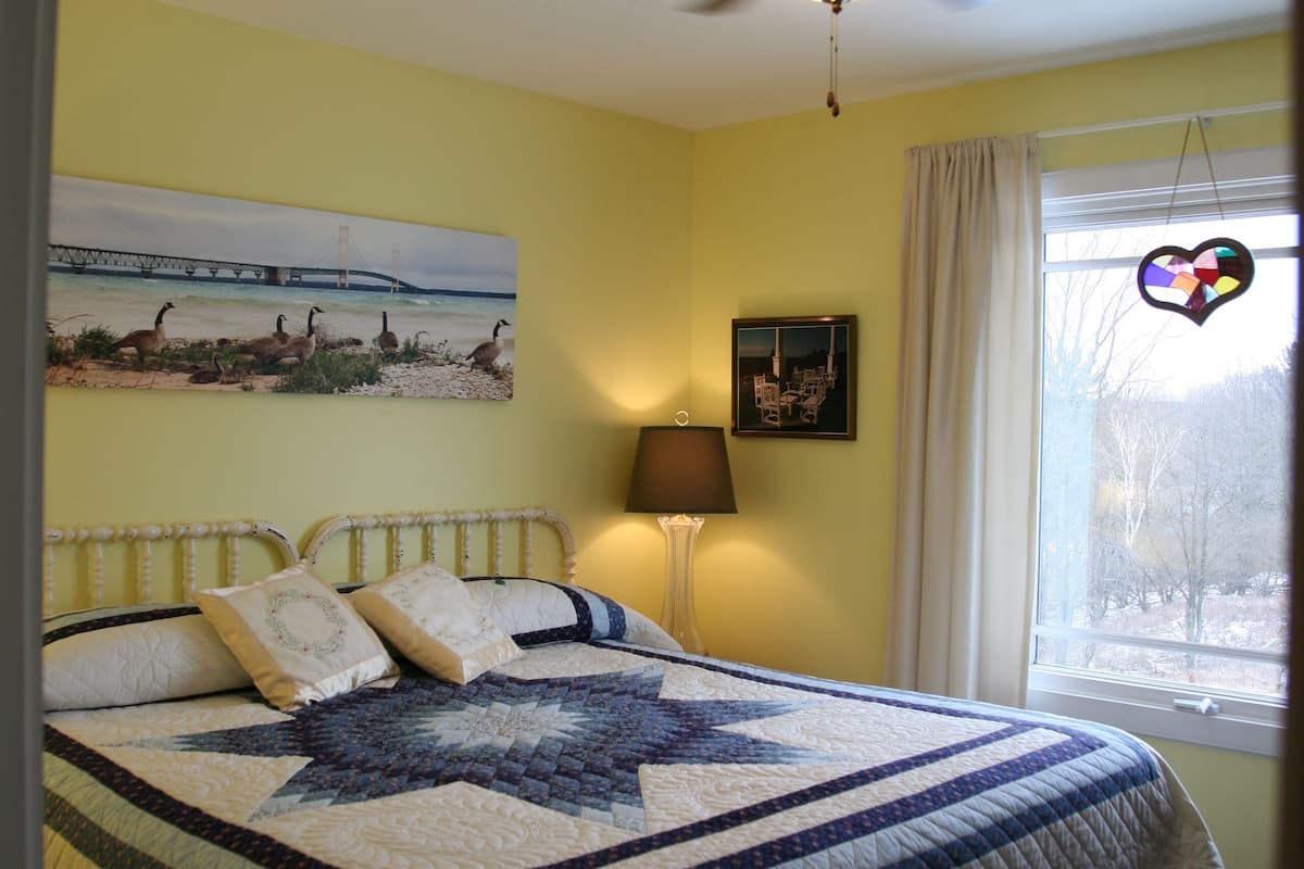 Comfort Room, Non Smoking, Valley View