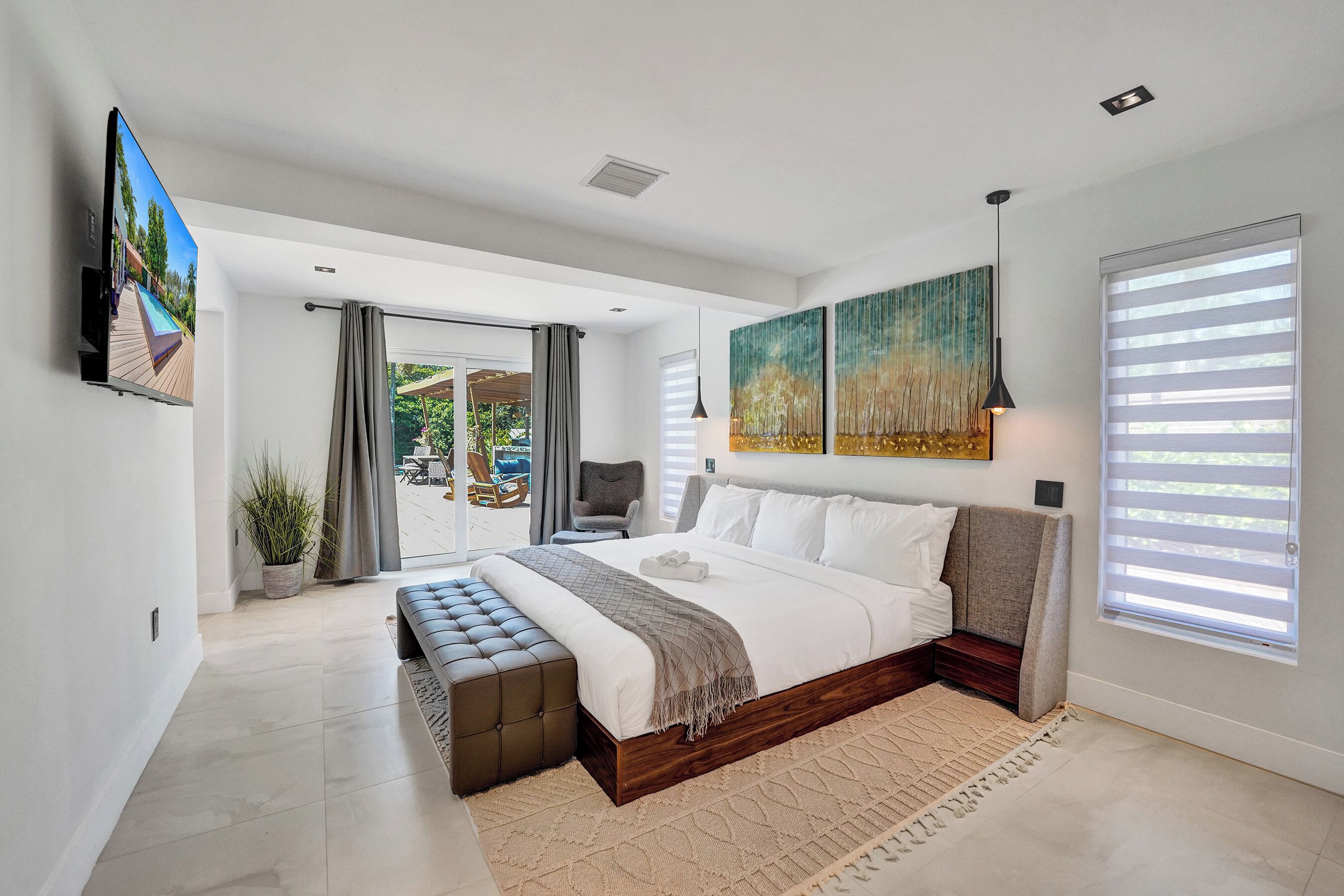 6 bedrooms, iron/ironing board, WiFi, bed sheets