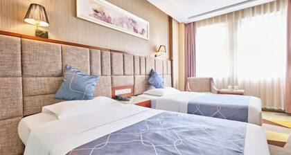 Yueju Hotel (Zhengzhou Erqi Wanda Wanghuzhai Subway Station Branch)