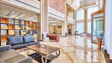 Lobby-Lounge