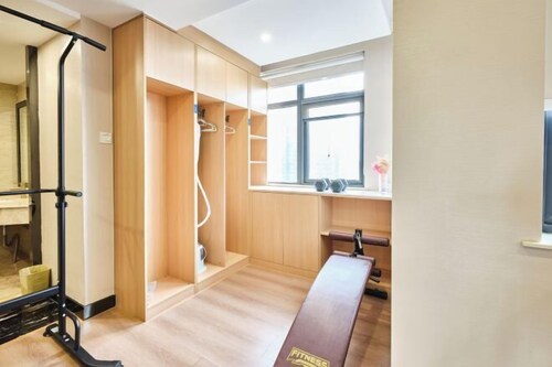 Runxi Yueju Hotel (Zhengzhou Erqi Wanda Plaza)