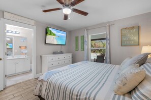 3 bedrooms, desk, iron/ironing board, free WiFi