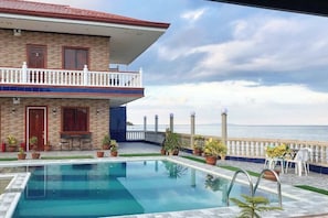 Unclassified image, 4 of 24, button - RedDoorz Plus @ Billys Resort Oslob (Oslob)