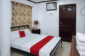 Room - RedDoorz Plus @ Billys Resort Oslob (Oslob)
