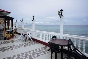 Unclassified image, 3 of 24, button - RedDoorz Plus @ Billys Resort Oslob (Oslob)