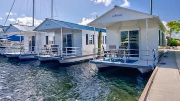 Deluxe Cabin, Lagoon View | Beach/ocean view